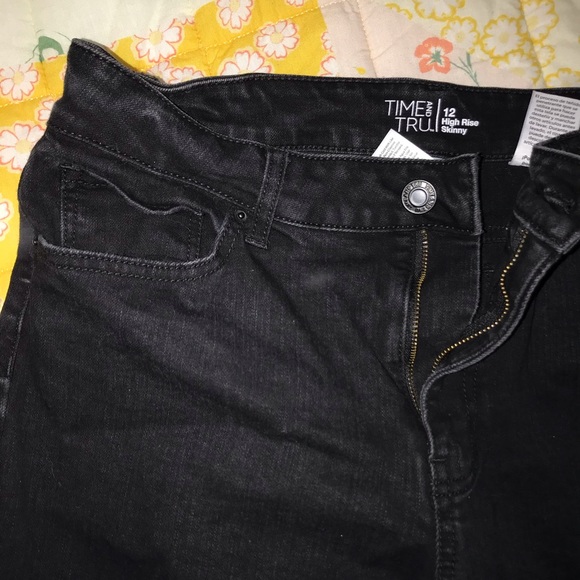 Time and Tru Denim - High Rise Time and Tru Black Jeans